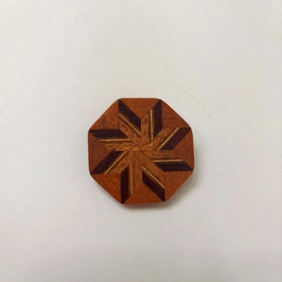 Vintage Wood Mosiac Geometric Octagon Pin Brooch – approx 1.25 inches - Picture 1 of 7